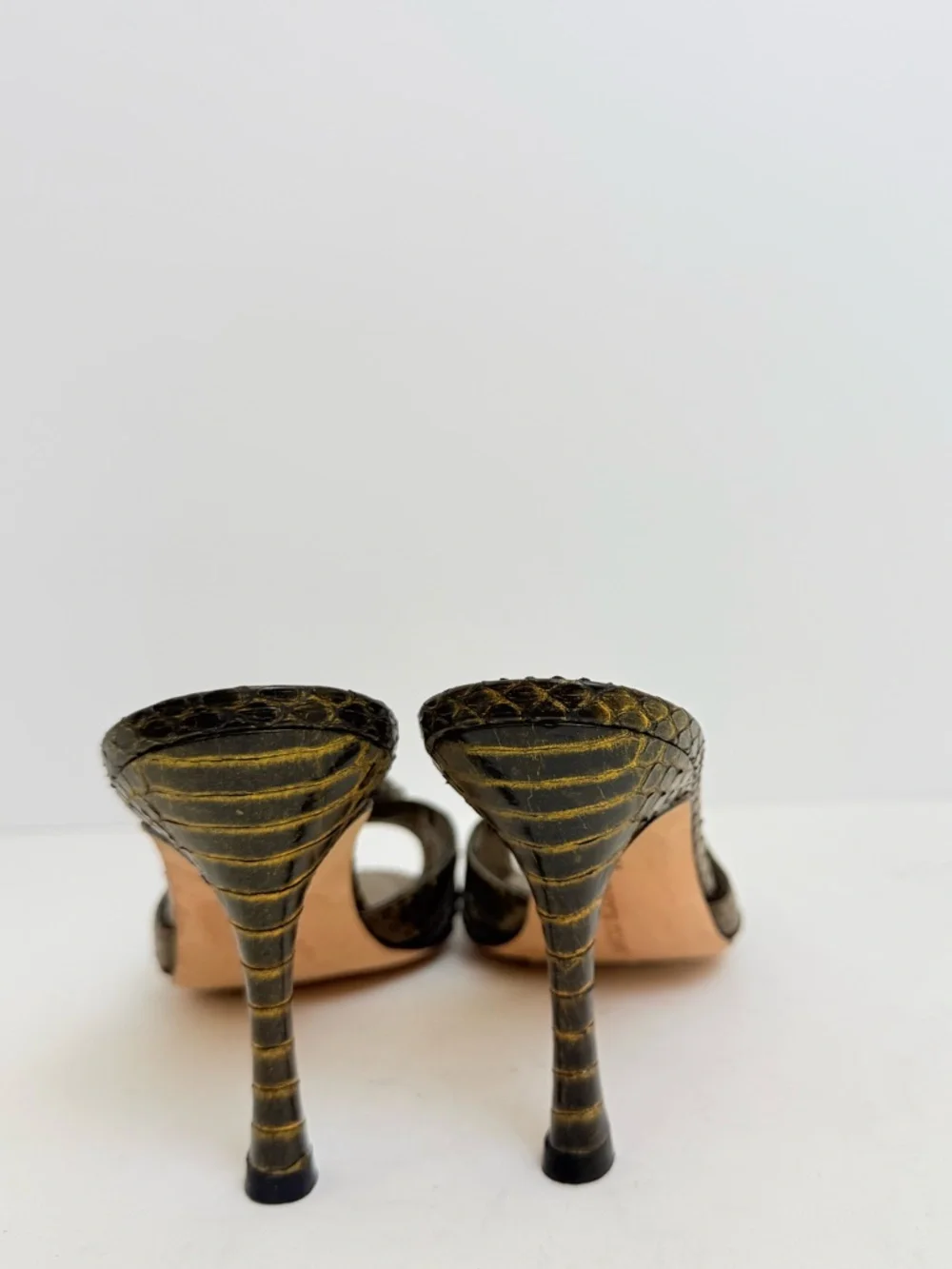 Manolo Blahnik Metallic Green snakeskin Crystal Embellished High Heel Mules 36.5